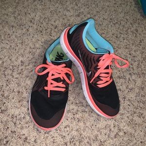 Nike Women’s tennis shoes